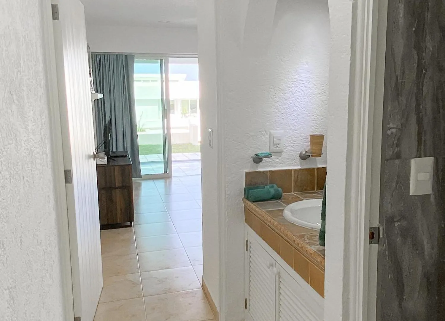 Brisas Shores 07 Beachfront Condo, Pool And Garden Area, Zona Hotelera Cancún Appartement